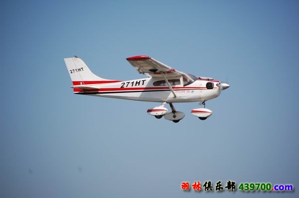 油动力飞机